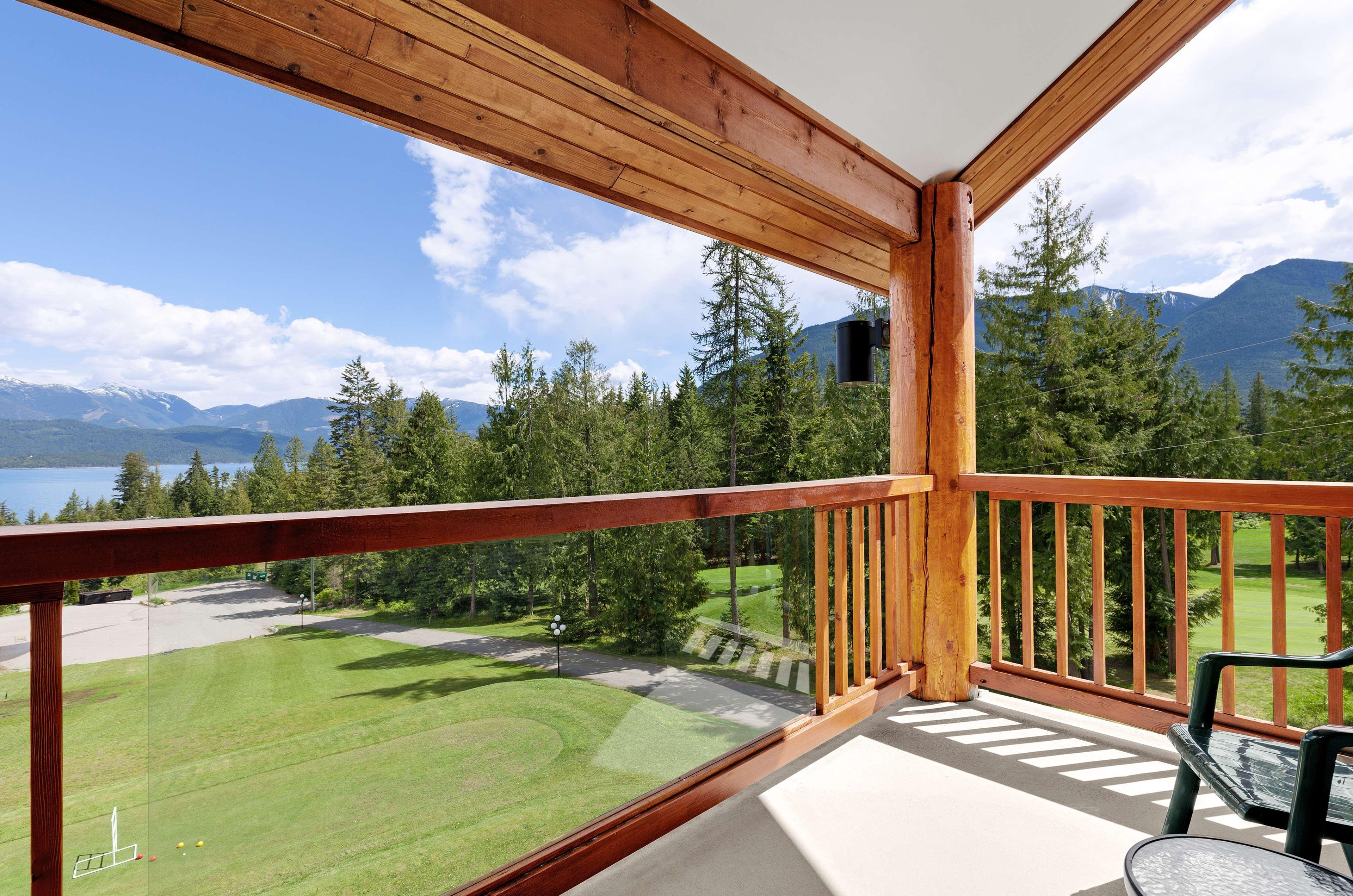 Kootenay Lakeview Bw Signature Collection 4*