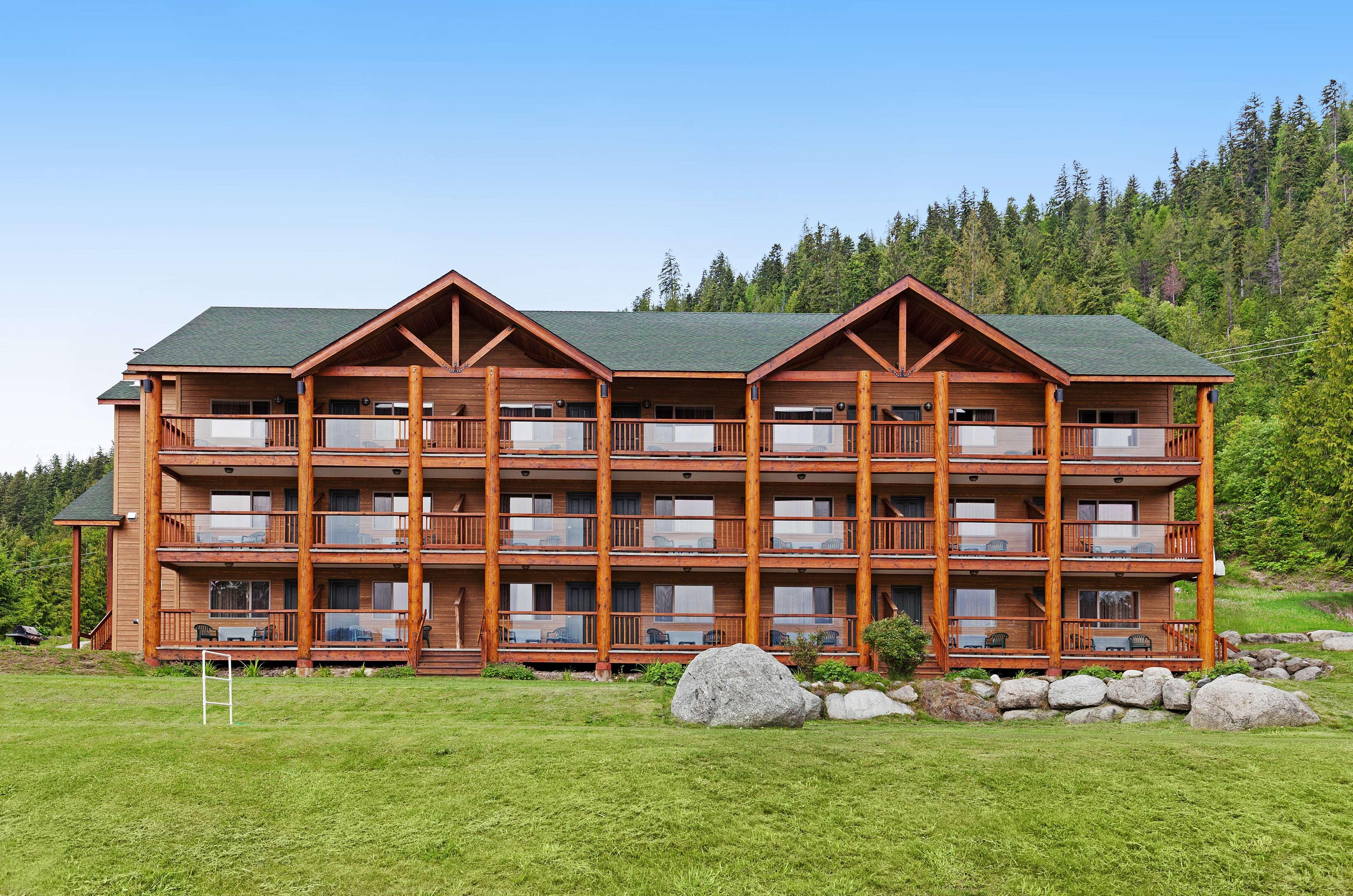 Kootenay Lakeview Bw Signature Collection Resort 4*